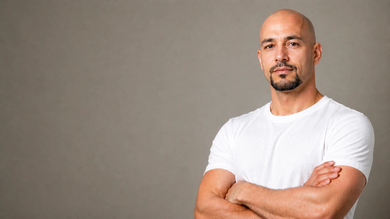 Bald style options with circle beard shape